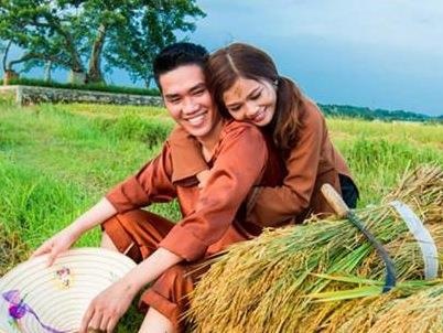 Anh cuoi ben dong lua chin cua doi tre yeu nhau 8 nam hinh anh