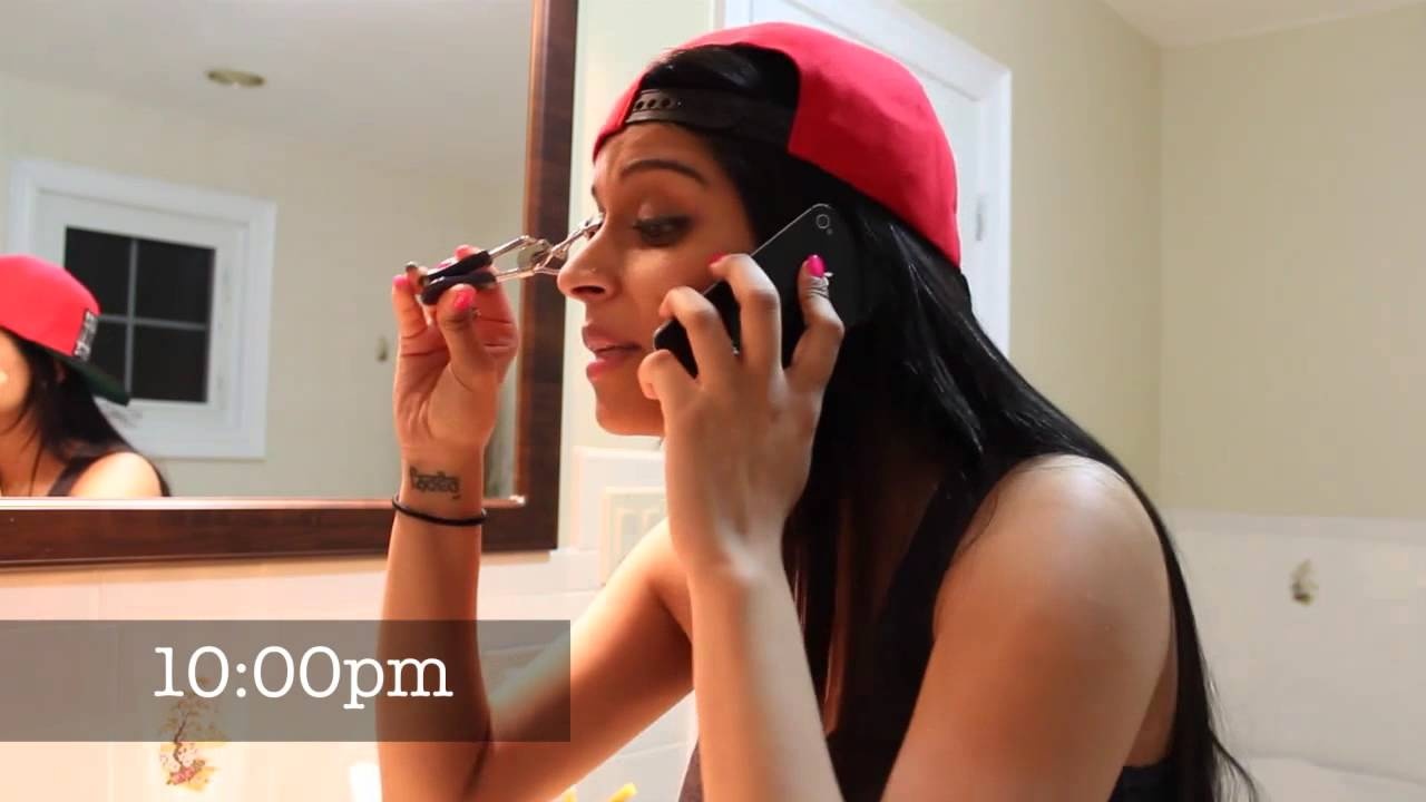 Qua trinh chuan bi truoc buoi hen cua phai dep hinh anh