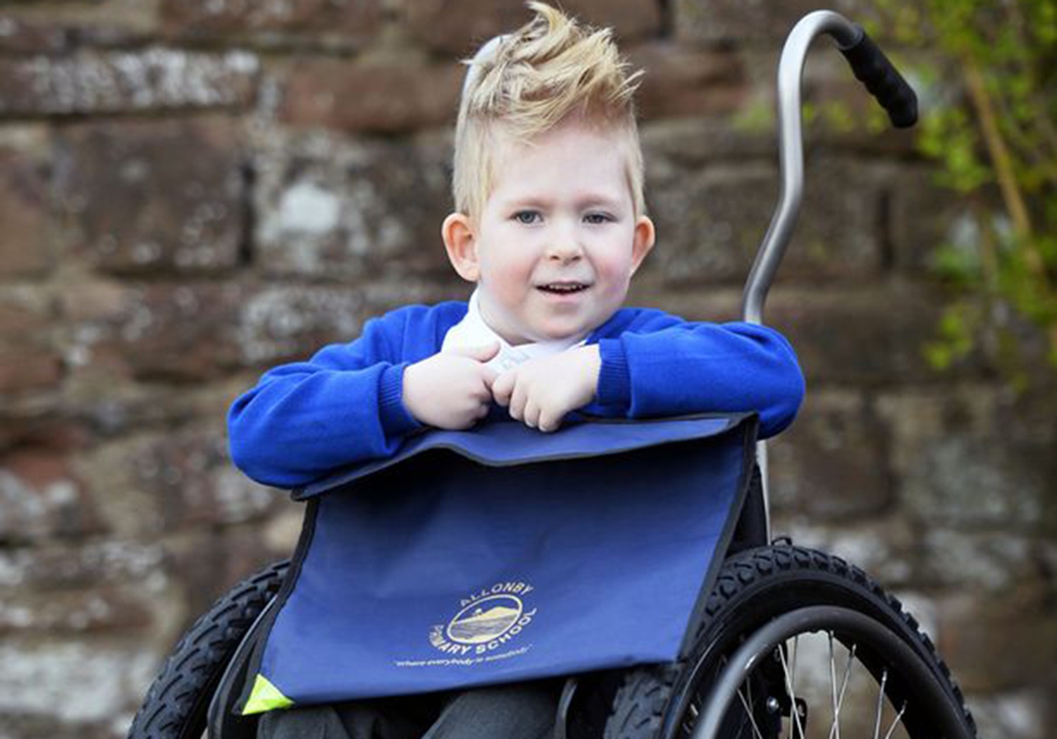 Cau be chi co 2% nao khi chao doi bat dau hoc mau giao hinh anh