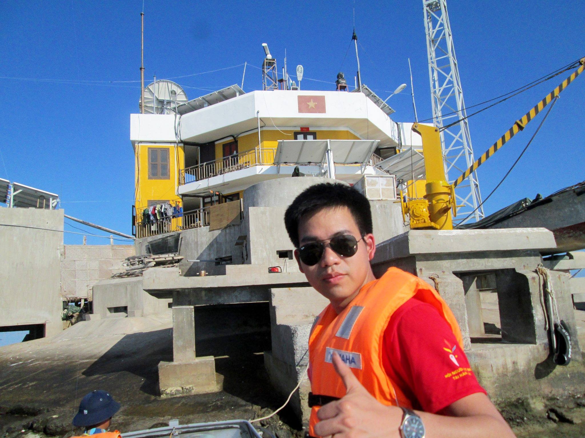 Du hoc khong phai de kiem tien anh 1