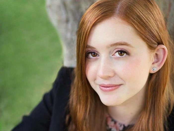 Co gai giup gioi tre khong bao gio phai an trua mot minh hinh anh