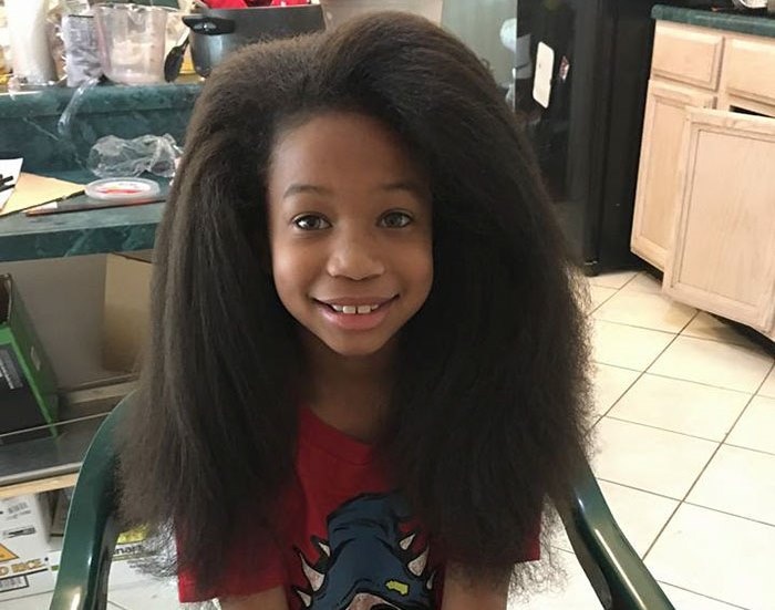 cau be nuoi toc dai anh 6