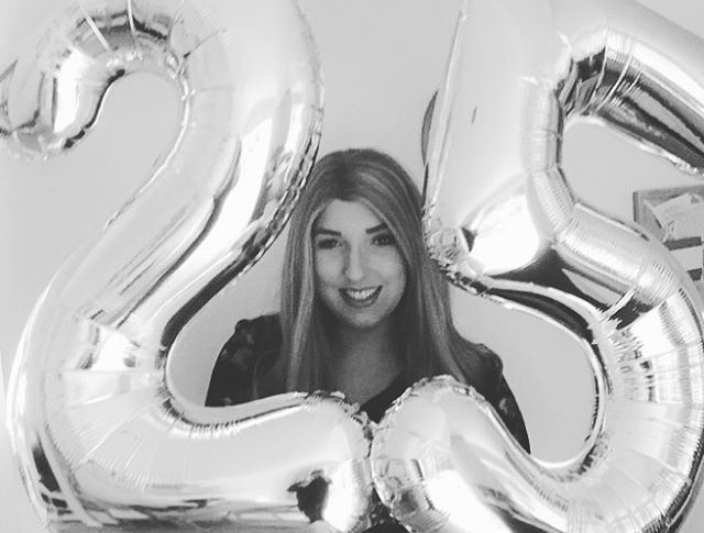 Anna chia se ve qua trinh chien dau voi ung thu hinh anh