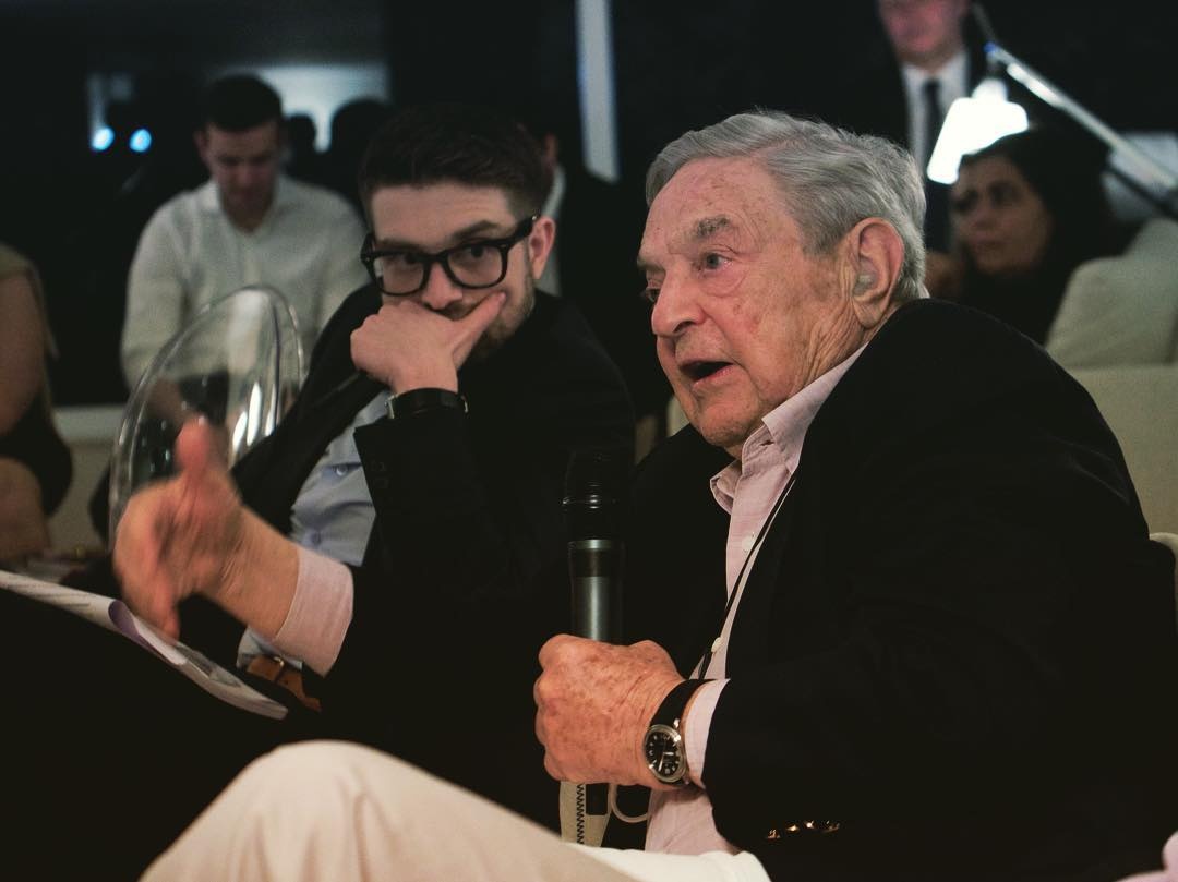 con trai ty phu anh 12