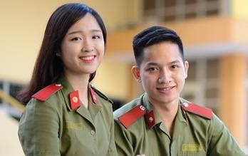 Diem trung tuyen trung cap cac truong cong an hinh anh