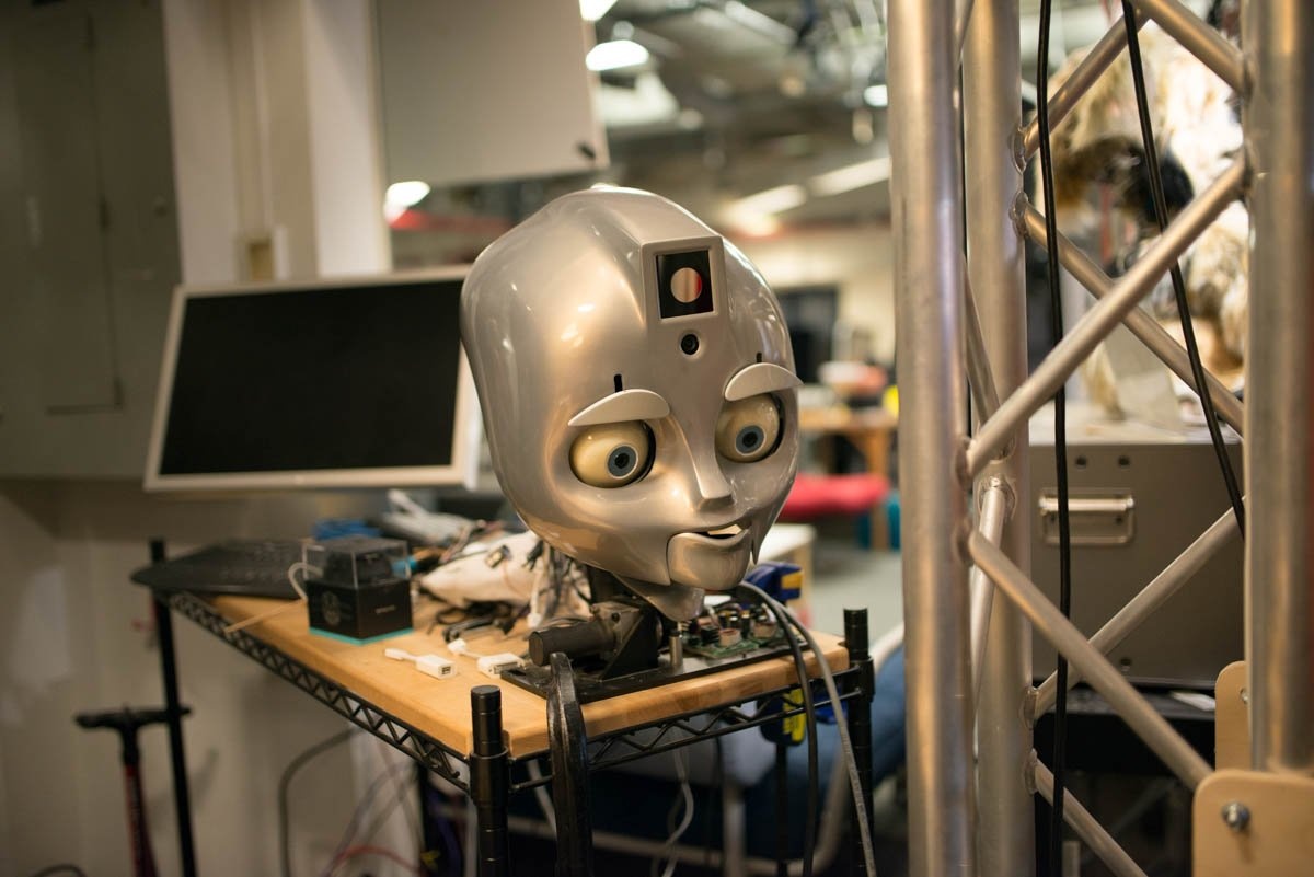 phong thi nghiem danh cho thien tai anh 8