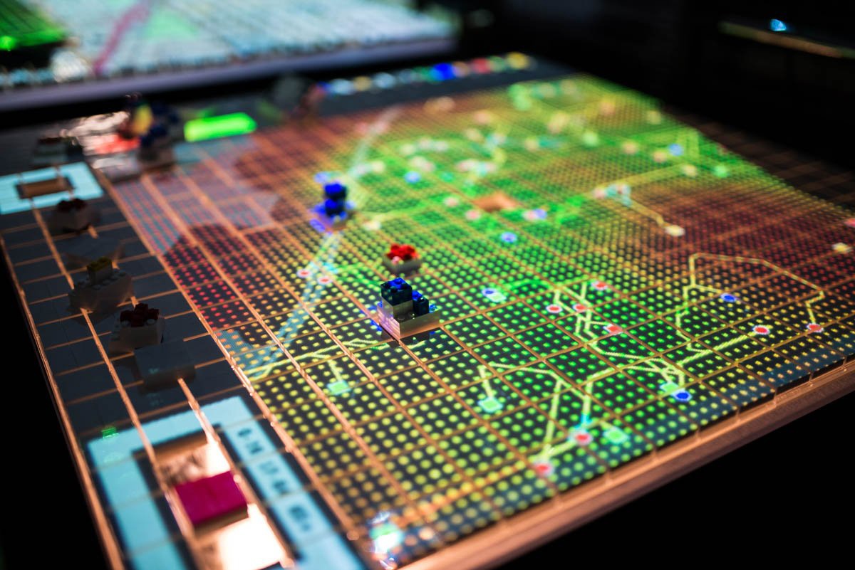 phong thi nghiem danh cho thien tai anh 13