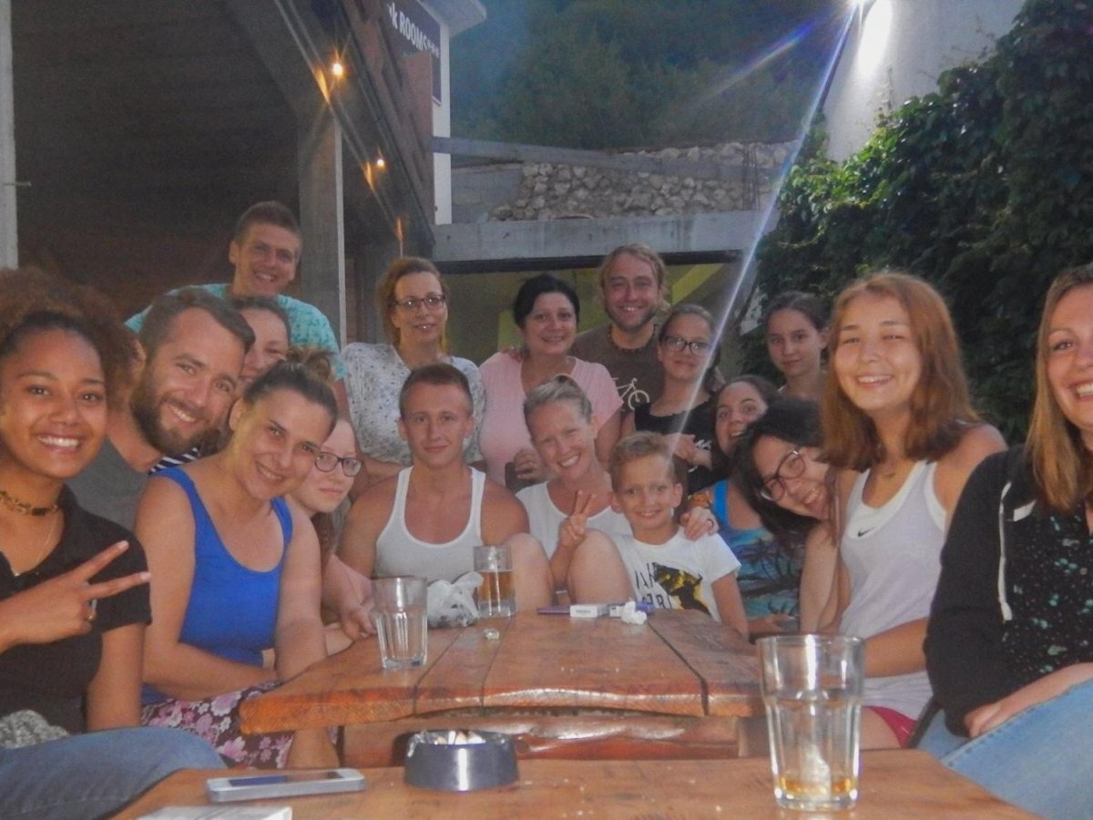 cap doi di vong quanh the gioi anh 12