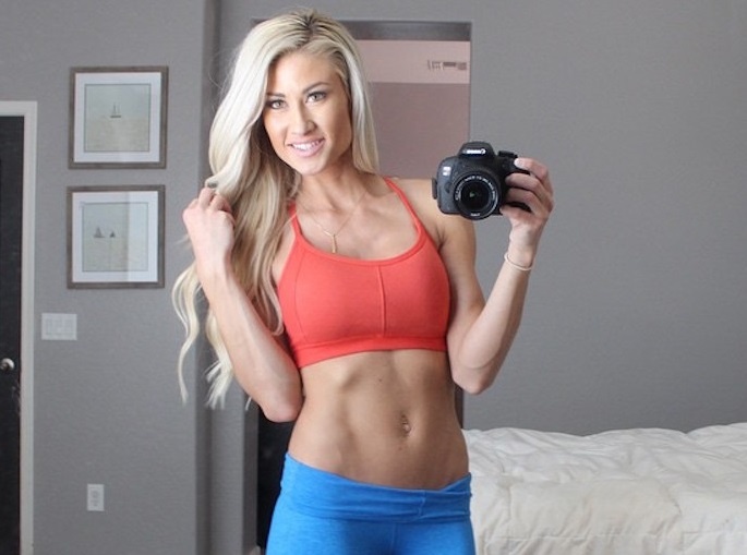 trieu phu tren Instagram anh 8