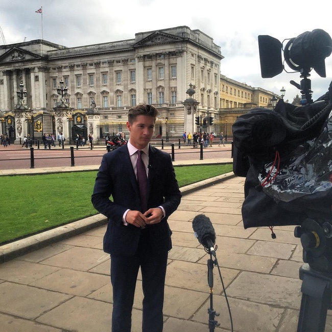 chang phong vien dien trai nhat hanh tinh anh 2