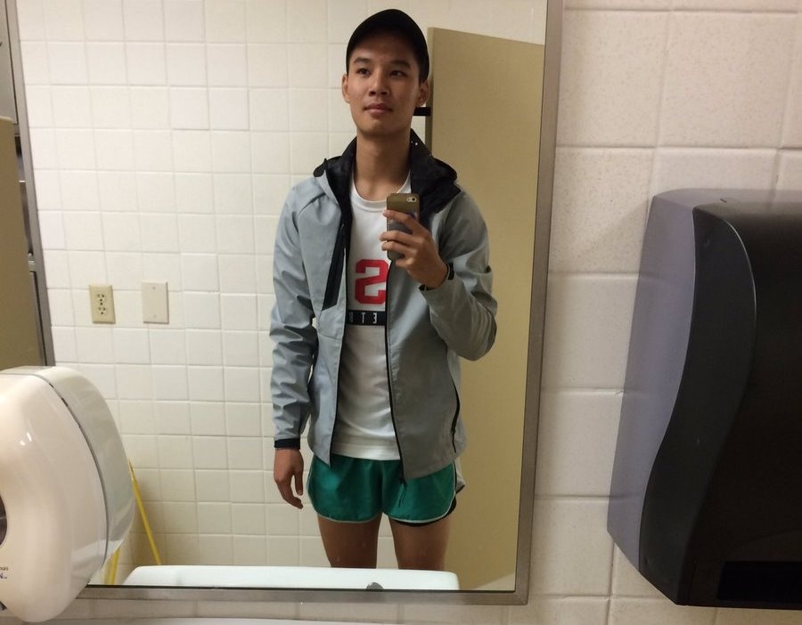 chang trai doi quan voi ban gai anh 1