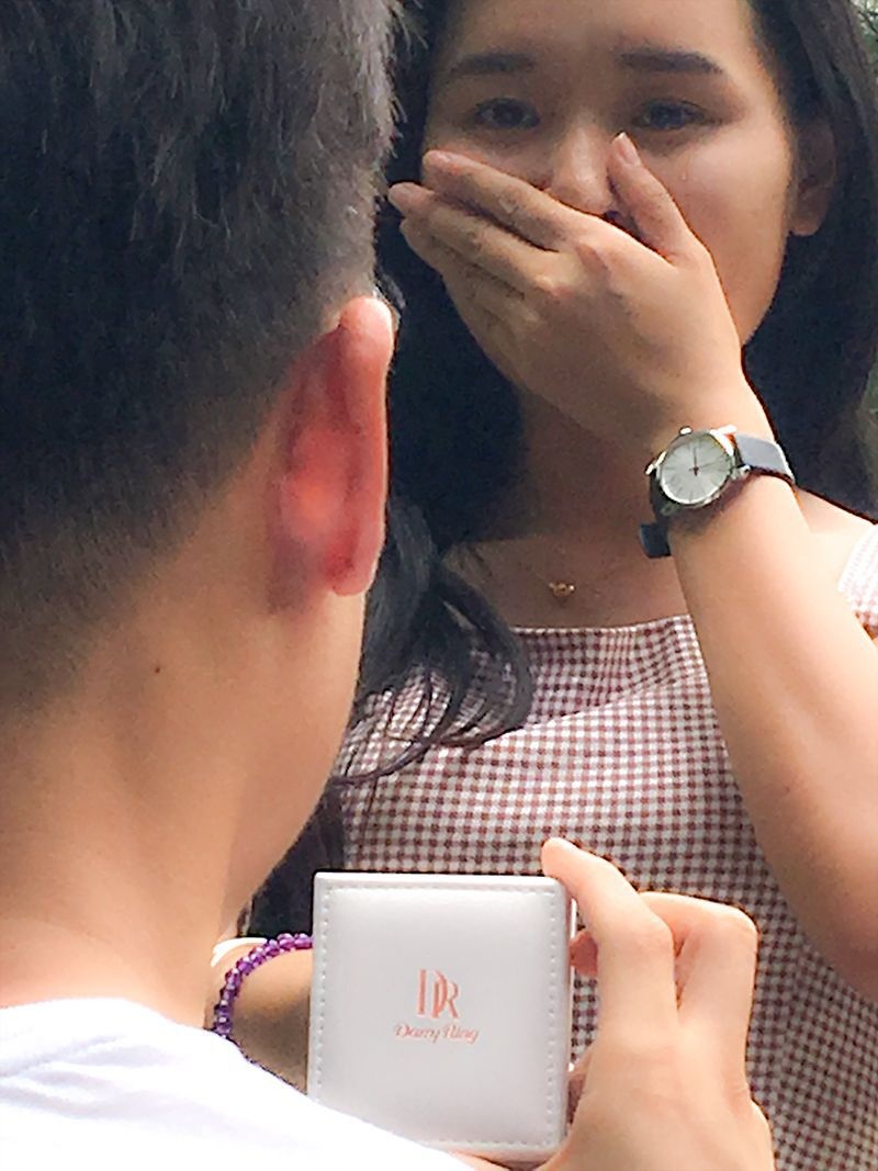 Chàng trai cầu hôn thành công ảnh 3 Chang trai cau hon thanh cong anh 3