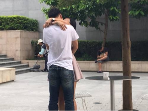 Chàng trai cầu hôn thành công ảnh 2 Chang trai cau hon thanh cong anh 2