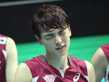 'Nam than bong chuyen' cao 1,93 m bat ngo noi tieng mang hinh anh