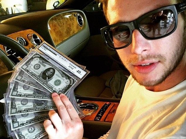 Hoi con nha giau khoe tien qua ung dung chia se anh rieng hinh anh