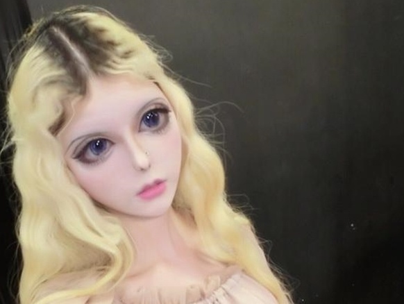 co gai giong bup be Barbie anh 2