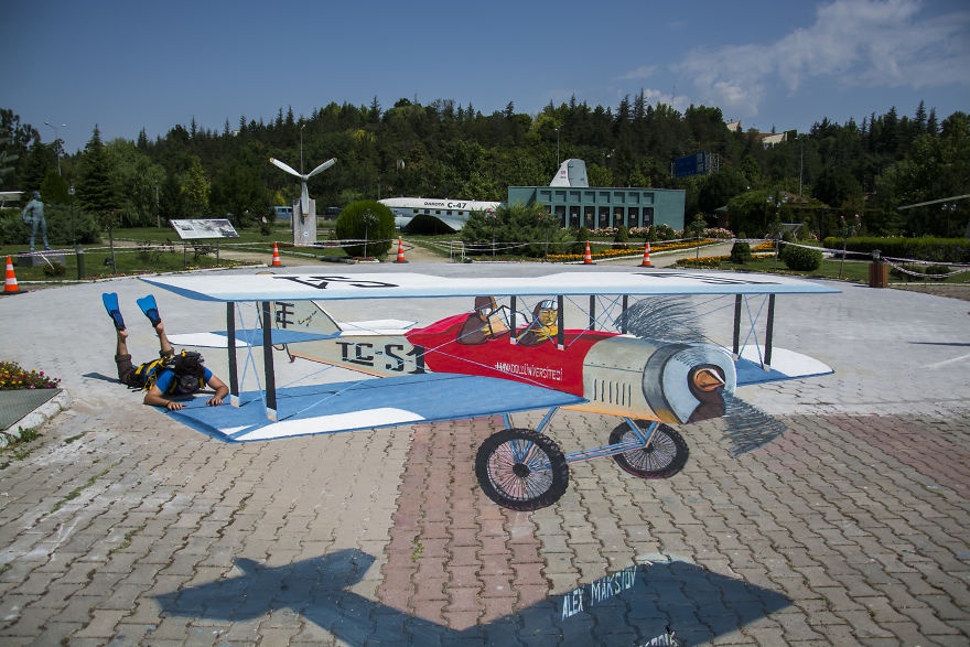 chang hoa si ve tranh 3D nhu that anh 10