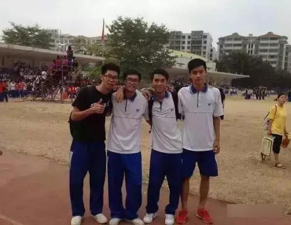 thầy giáo đẹp trai ảnh 3 thay giao dep trai anh 3