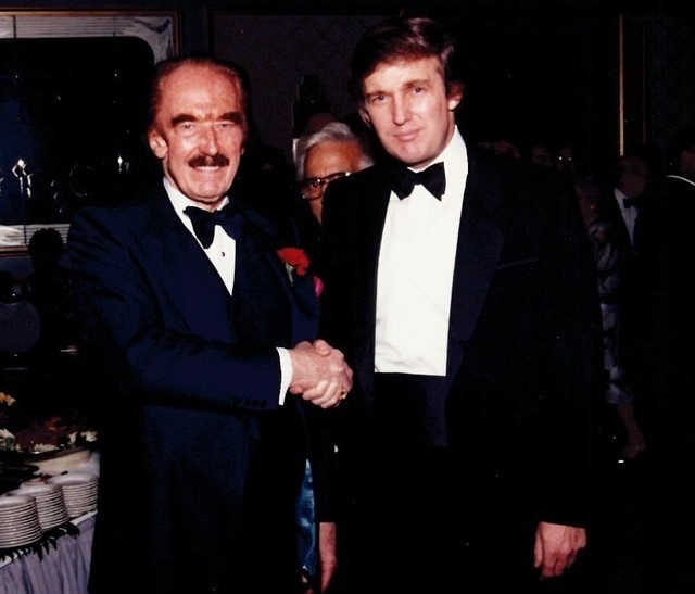 Donald Trump thoi tre anh 11