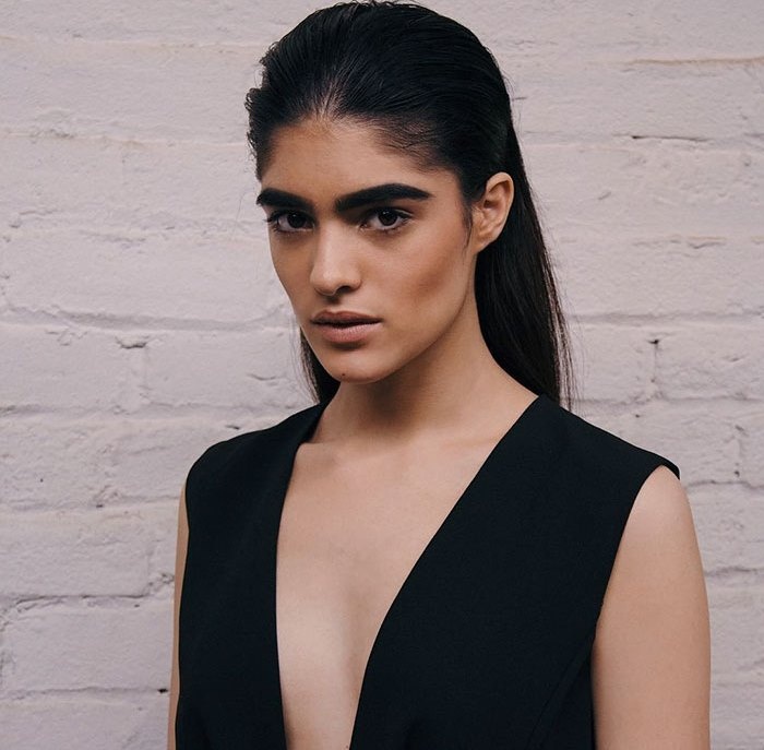 co gai co long may day anh 11