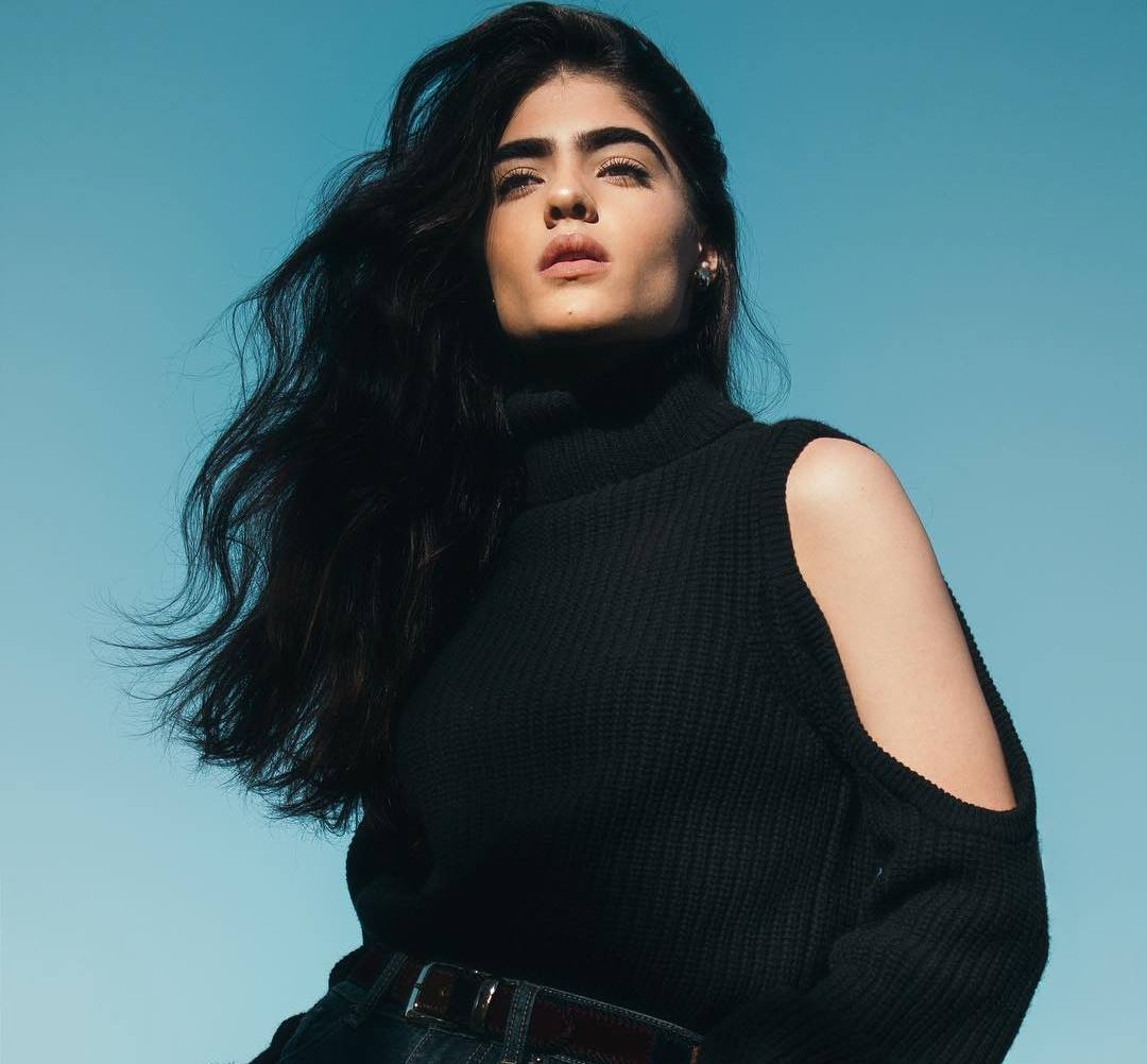 co gai co long may day anh 8