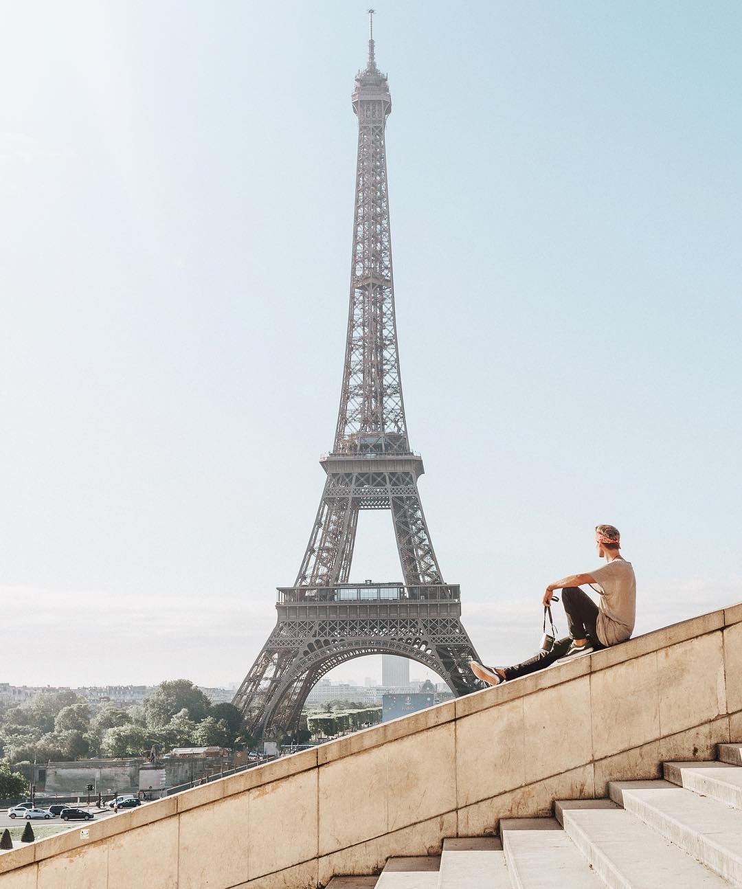 cap doi kiem tien khi du lich anh 4