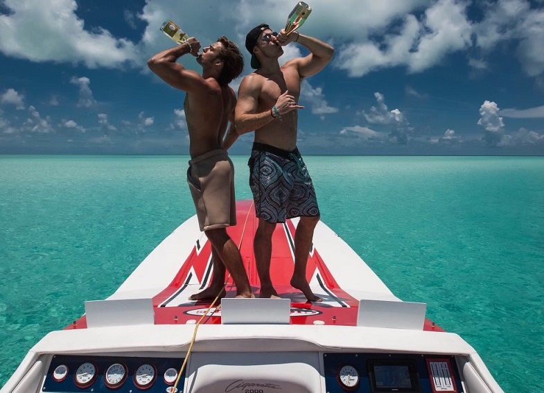 Do chiu choi cua hoi con nha giau o Hy Lap hinh anh