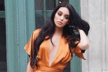 Tu co gai bi bat nat tro thanh nguoi mau noi tieng hinh anh