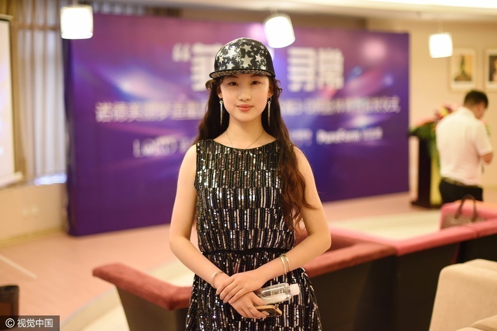 co gai phau thuat giong Luu Diec Phi anh 7