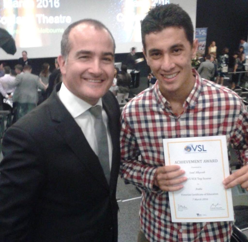 thu khoa dai hoc anh 2