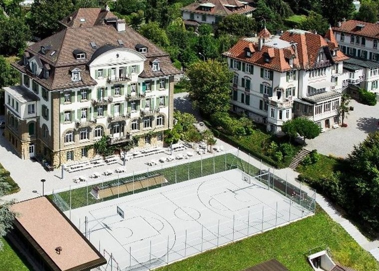 truong hoc phi dat nhat the gioi anh 9