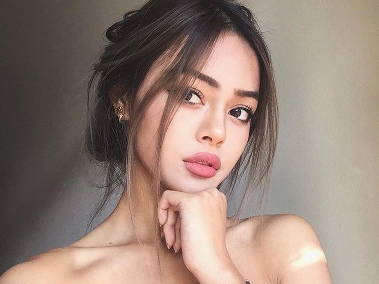 'Hot girl moi mong' Lily Maymac sap den Viet Nam? hinh anh