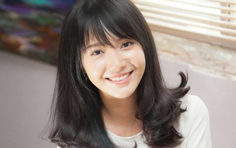 Nhung co nang noi tieng tren mang nho cac ban cover hinh anh