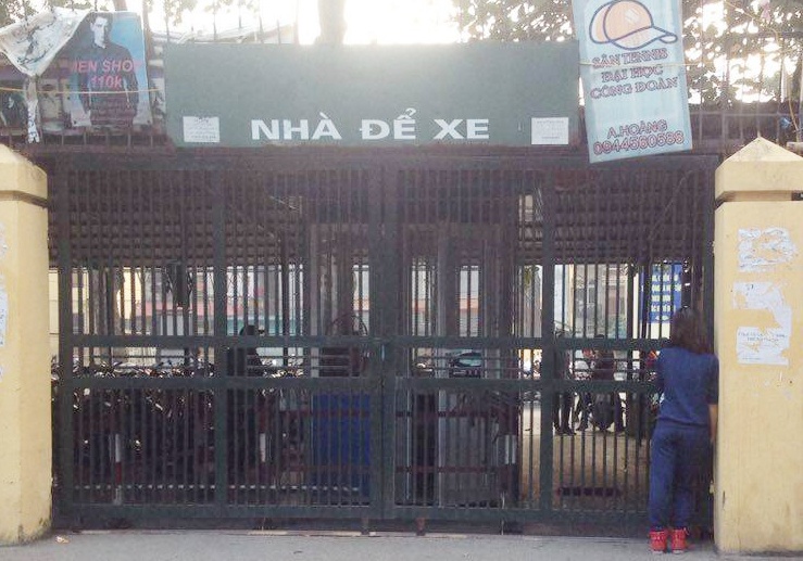 DH Cong Doan cam sinh vien ra khoi truong trong gio hoc hinh anh