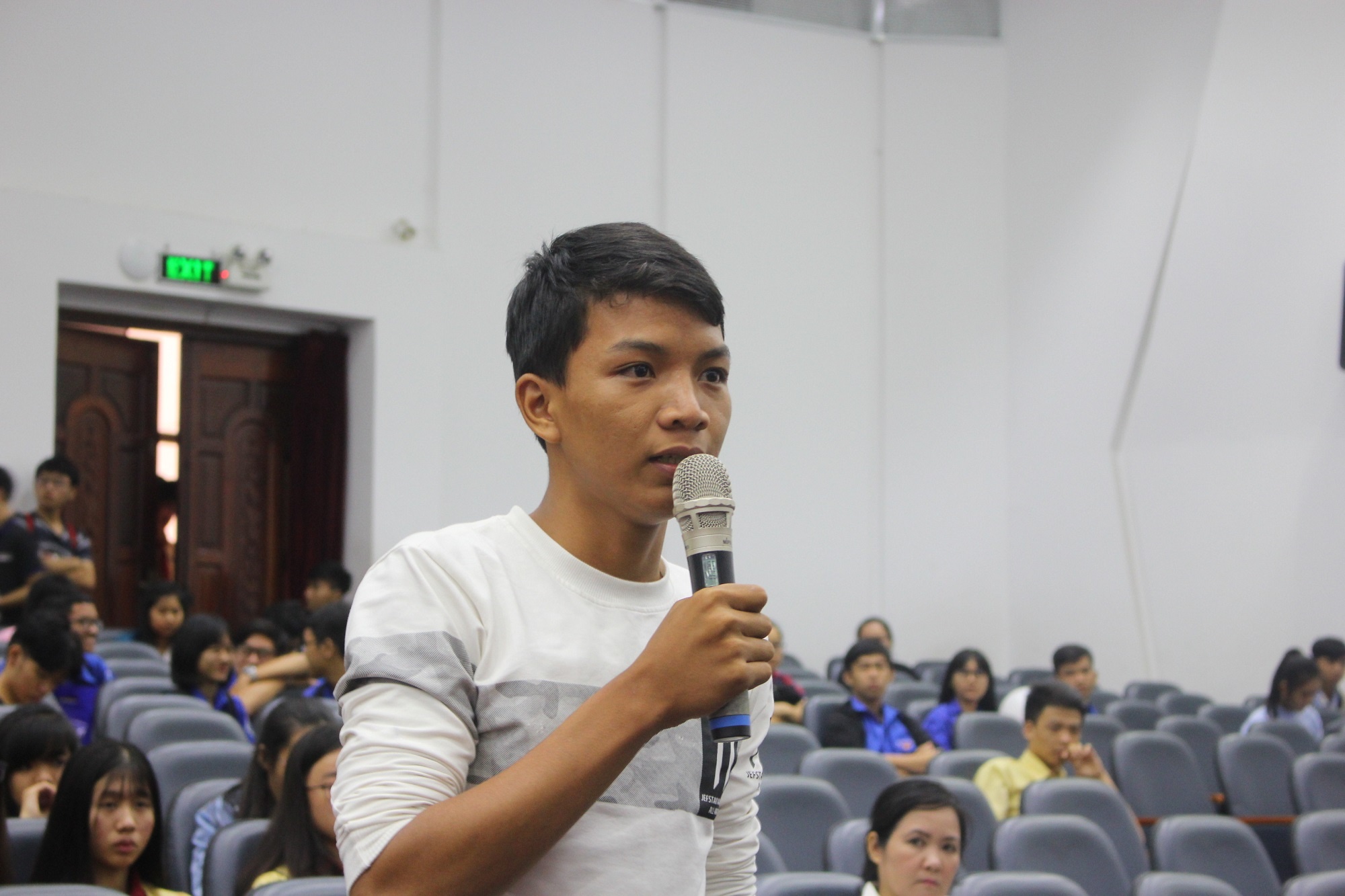 ngay hoi tu van tuyen sinh 2017,  khoi nganh y - duoc,  DH Y khoa Pham Ngoc Thach anh 1