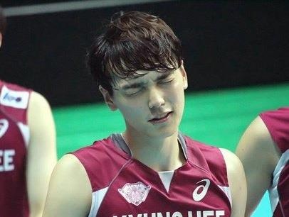 10 hot boy bat ngo noi tieng tren mang sau mot dem hinh anh