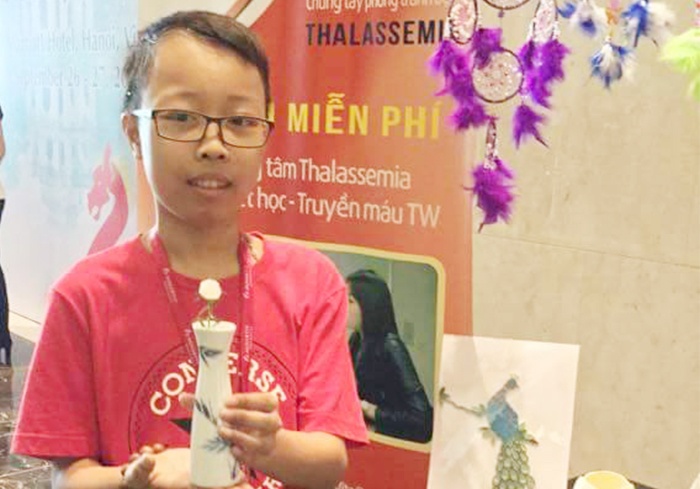 9X mac benh tan mau bam sinh va hanh trinh trao yeu thuong hinh anh