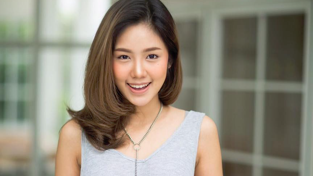 9X noi tieng tren mang nho so huu thuong hieu my pham rieng hinh anh