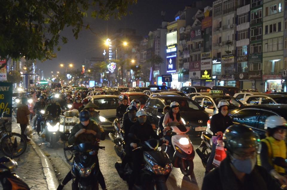 Tac duong 27 tet o Ha Noi anh 8