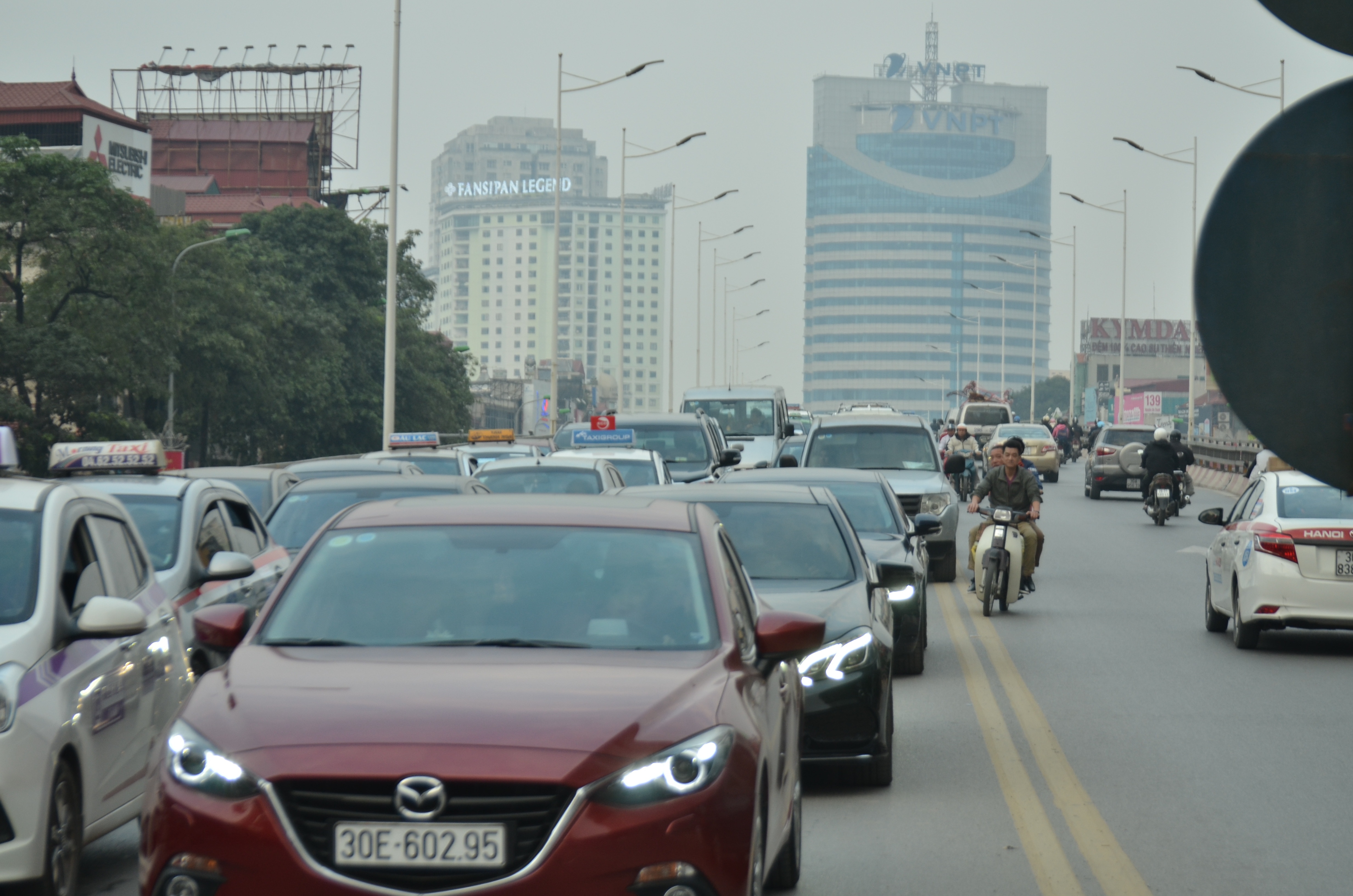 Tac duong 27 tet o Ha Noi anh 3