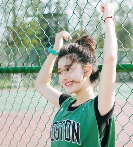 nu than sinh vien anh 6