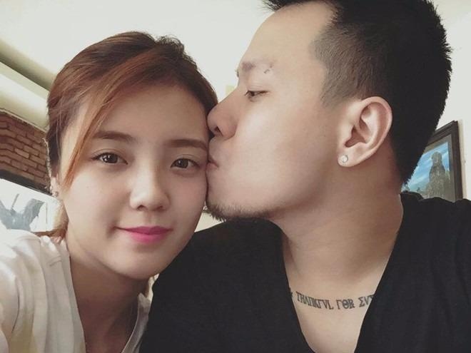 Nhung chuyen dang quen cua hot girl Viet trong nam qua hinh anh