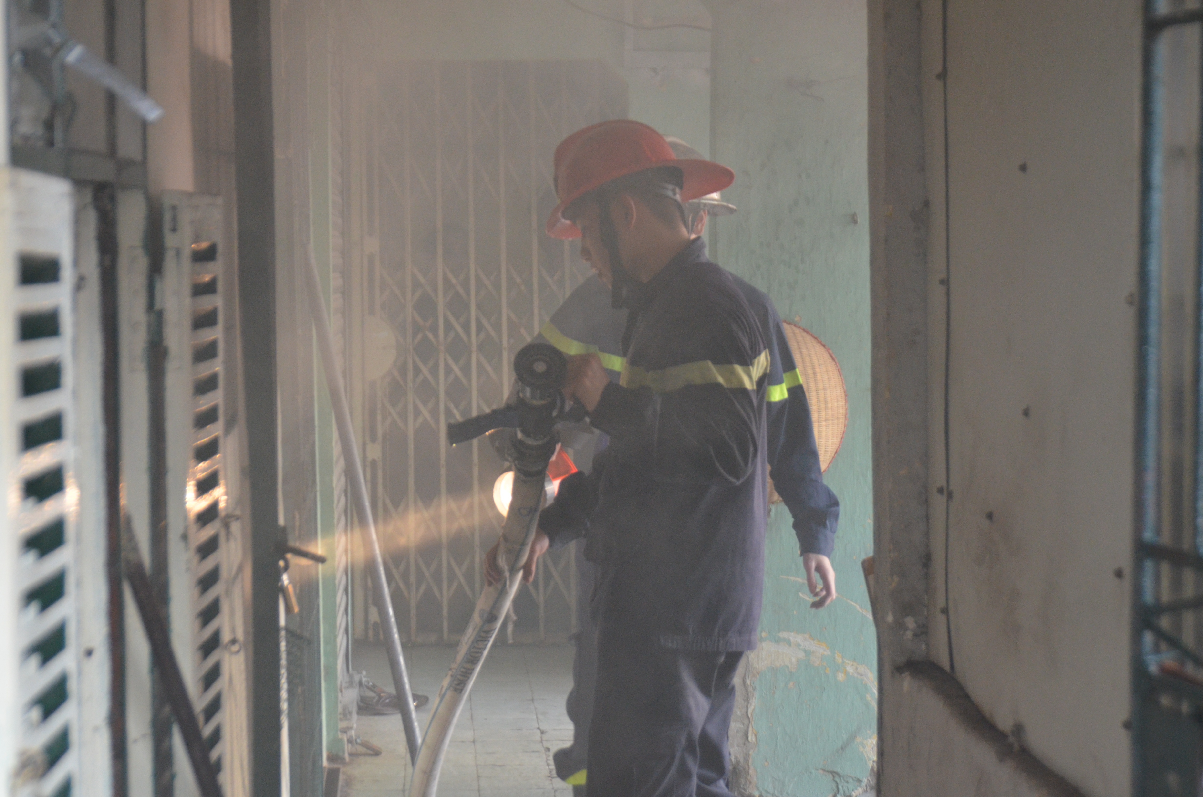 Hoa hoan mong 1 tet do quen thoi tat nen. anh 3