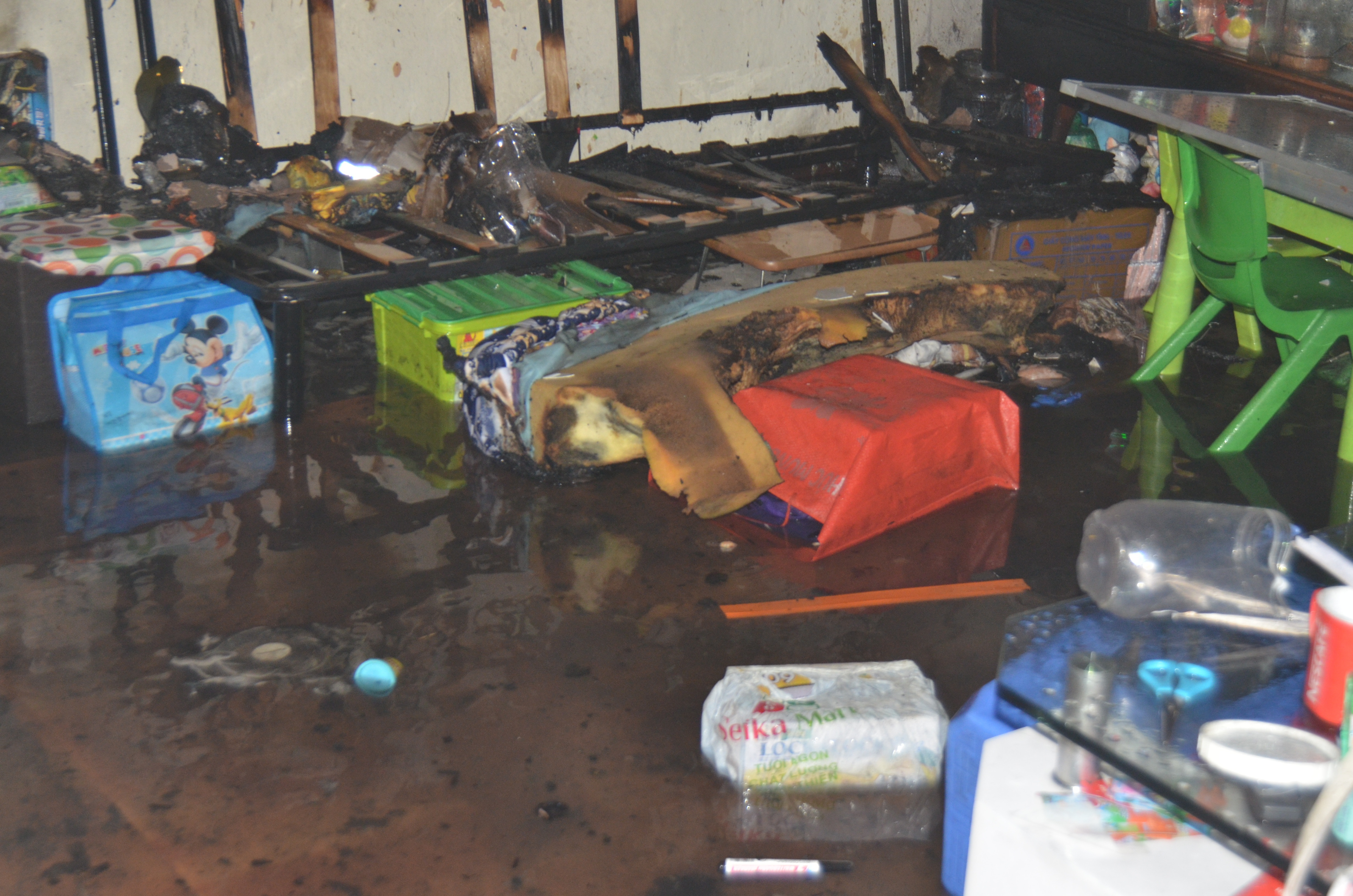 Hoa hoan mong 1 tet do quen thoi tat nen. anh 10