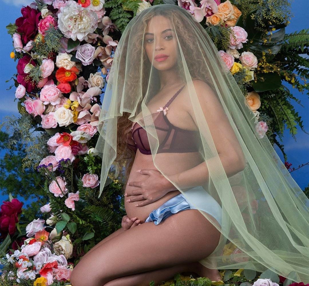 Beyonce mang bau anh 1