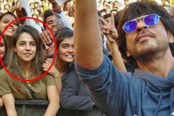 Co gai bat ngo noi tieng nho chup selfie cung than tuong hinh anh