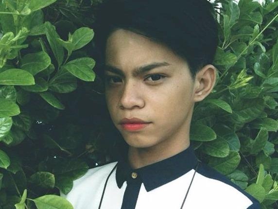 Nhung ban tre gap rac roi vi co guong mat giong sao Viet hinh anh