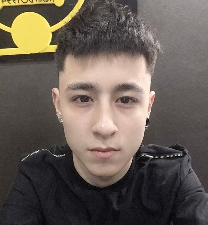 hot boy lai Tay anh 8