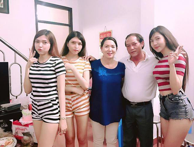 ba chi em xinh dep anh 1