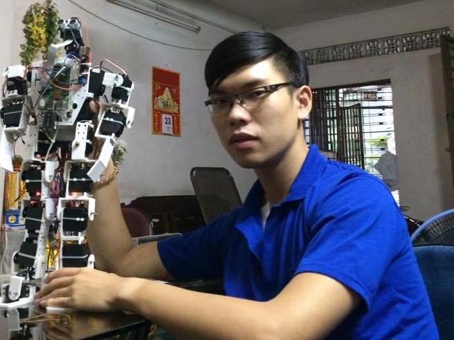 Uoc mo che tao robot cua chang trai bi suy than hinh anh